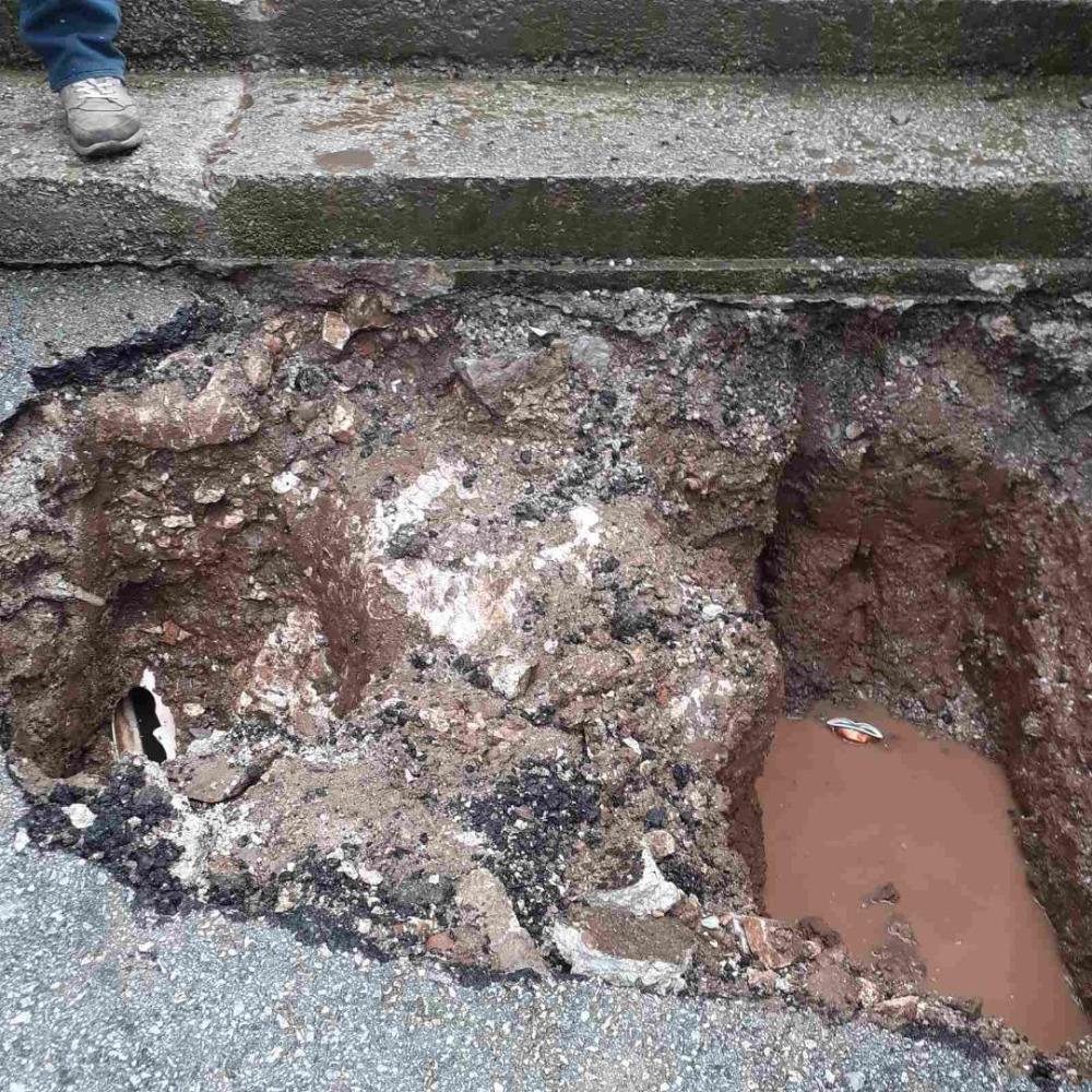 Služba za održavanje kanalizacione mreže i objekata:  RADOVI NA KANALIZACIONOJ MREŽI