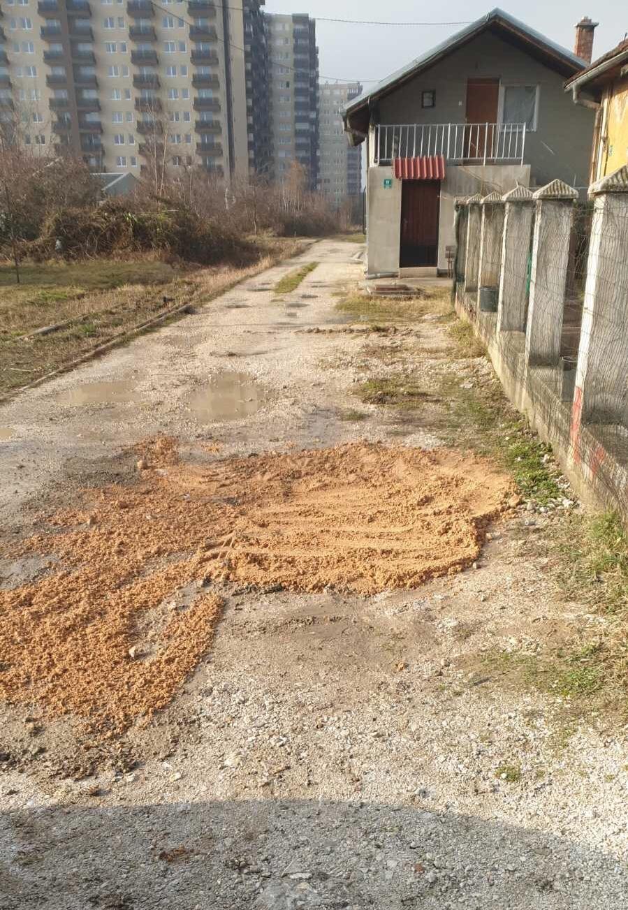 Služba za održavanje vodovodne mreže i objekata:  RADOVI NA VODOVODNOJ MREŽI