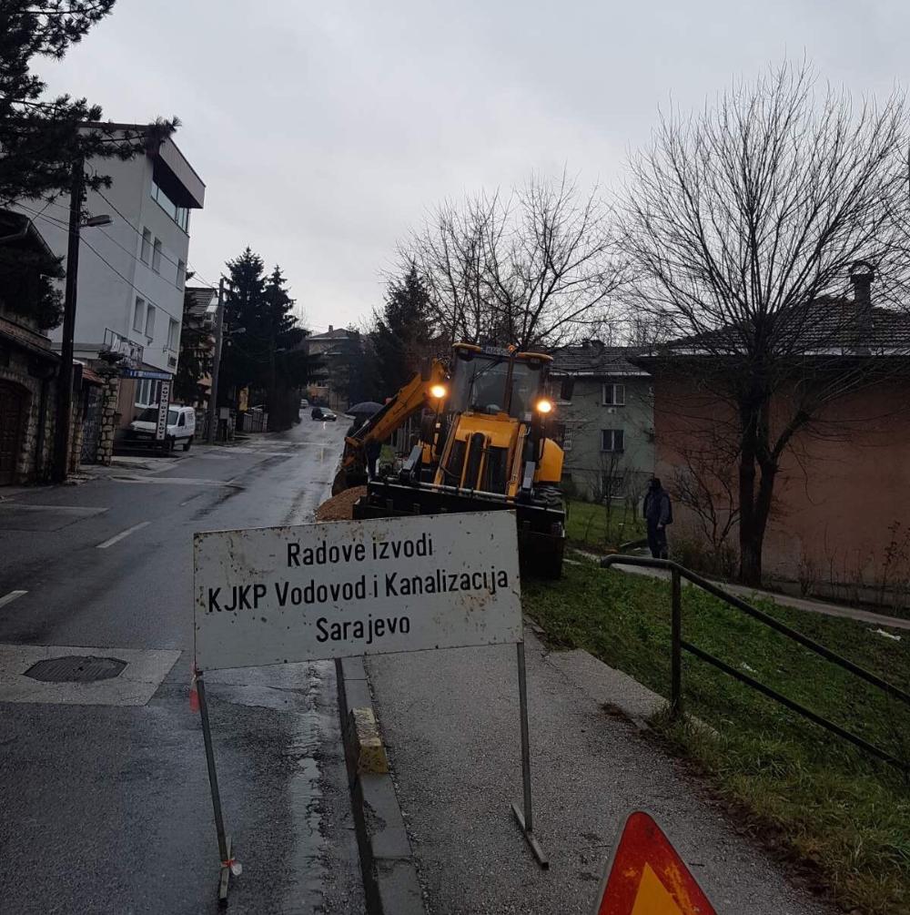 Služba za održavanje vodovodne mreže i objekata:  RADOVI NA VODOVODNOJ MREŽI