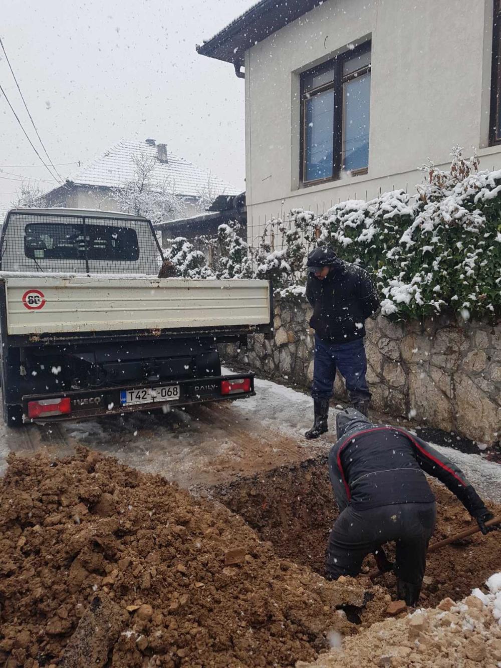 Služba za održavanje vodovodne mreže i objekata:  RADOVI NA VODOVODNOJ MREŽI