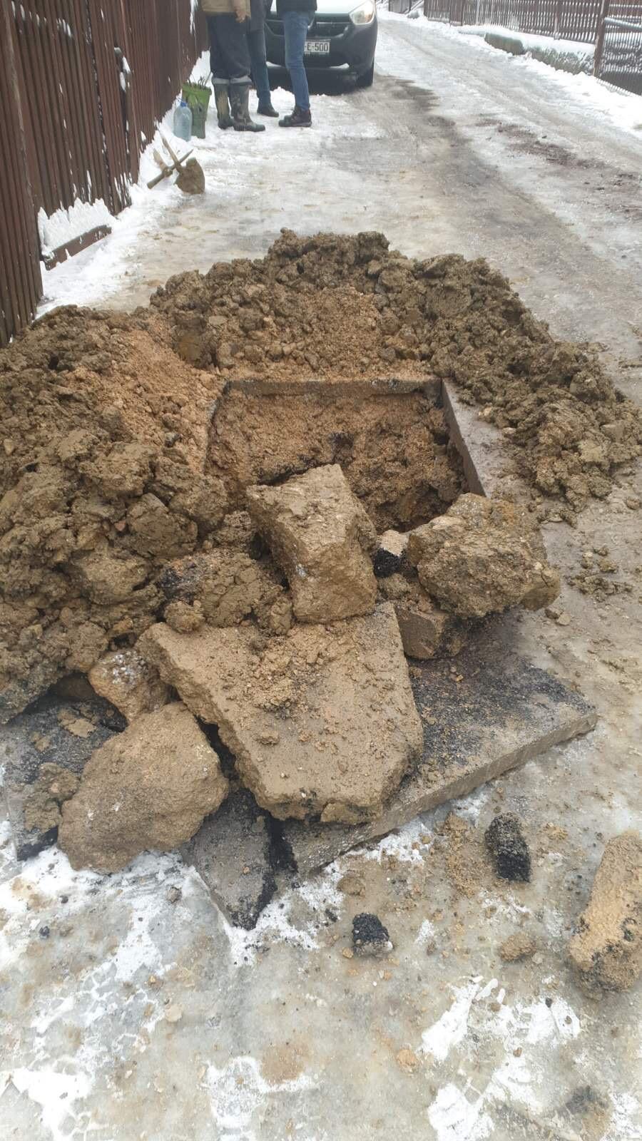 Služba za održavanje vodovodne mreže i objekata:  RADOVI NA VODOVODNOJ MREŽI
