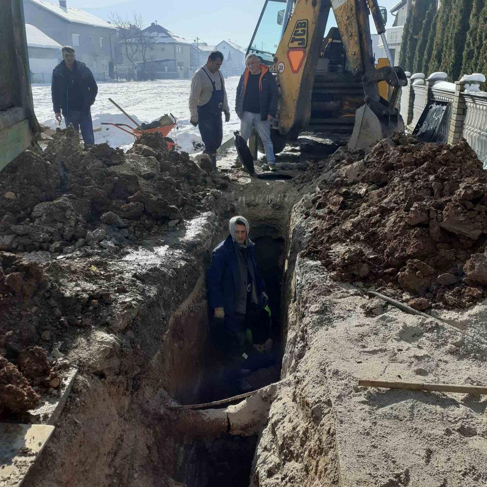 Služba za održavanje kanalizacione mreže i objekata: RADOVI NA KANALIZACIONOJ MREŽI