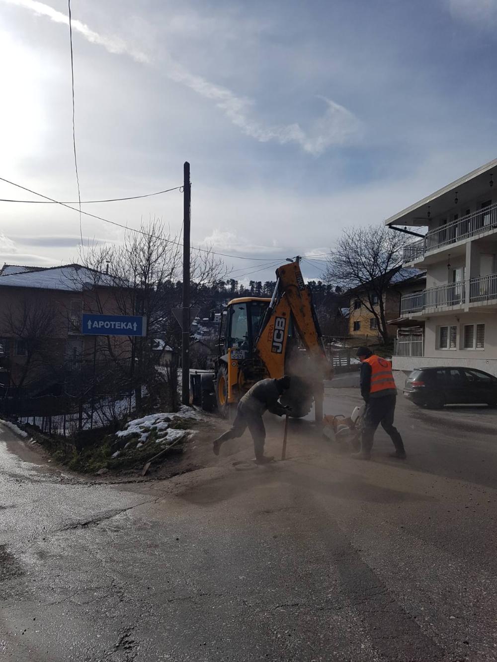 Služba za održavanje vodovodne mreže i objekata: POPRAVKE KVAROVA NA VODOVODNOJ MREŽI