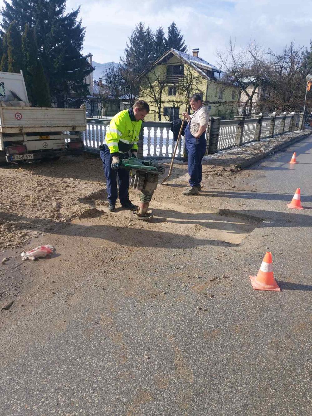 Služba za održavanje kanalizacione mreže i objekata: RADOVI NA KANALIZACIONOJ MREŽI