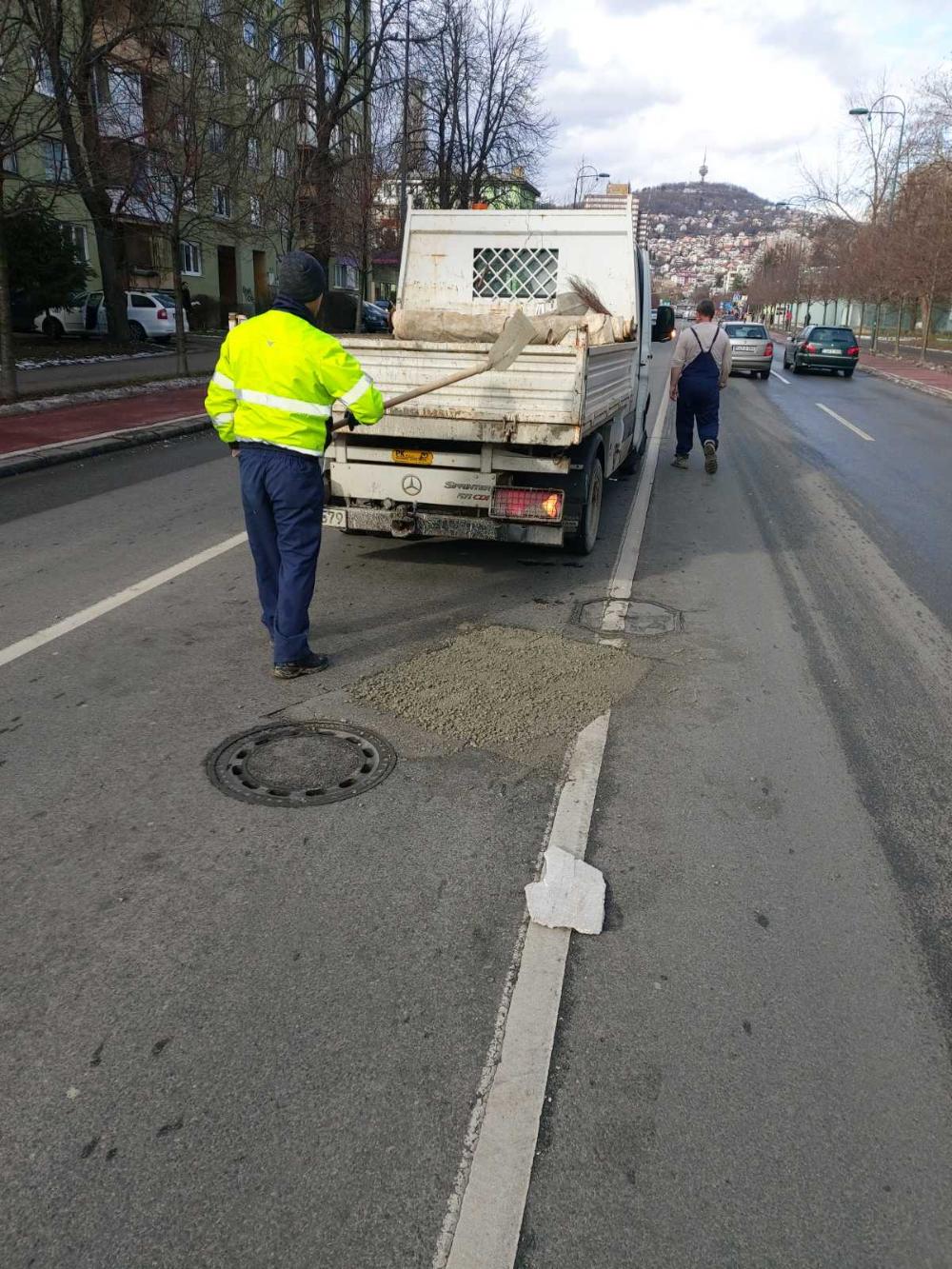 Služba za održavanje kanalizacione mreže i objekata: RADOVI NA KANALIZACIONOJ MREŽI