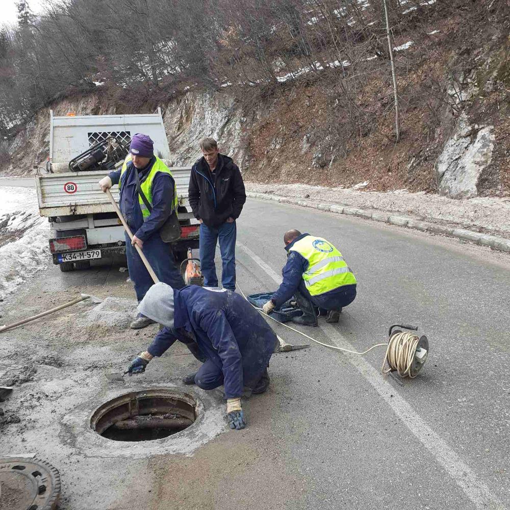 Služba za održavanje kanalizacione mreže i objekata: RADOVI NA KANALIZACIONOJ MREŽI