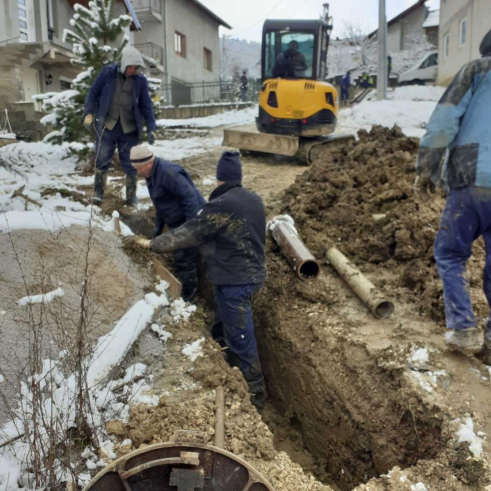 Služba za održavanje kanalizacione mreže i objekata: RADOVI NA KANALIZACIONOJ MREŽI