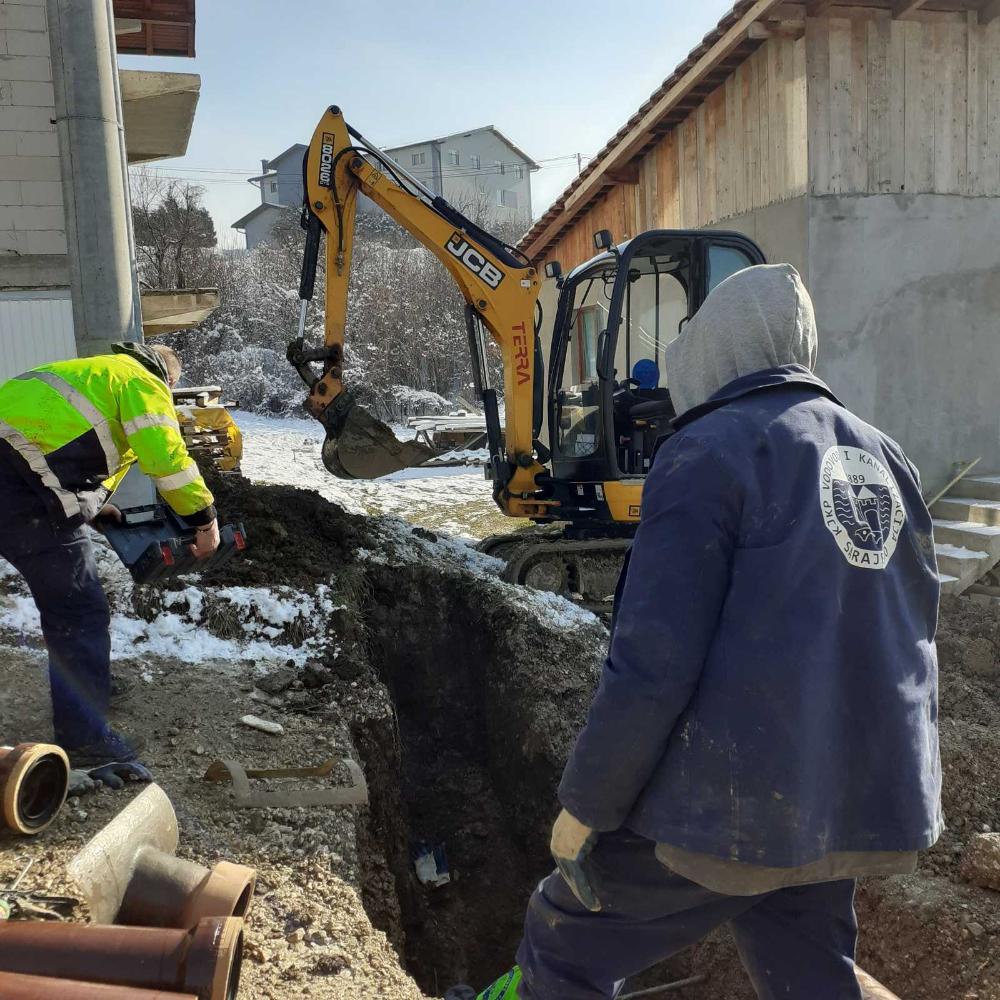 Služba za održavanje kanalizacione mreže i objekata: RADOVI NA KANALIZACIONOJ MREŽI