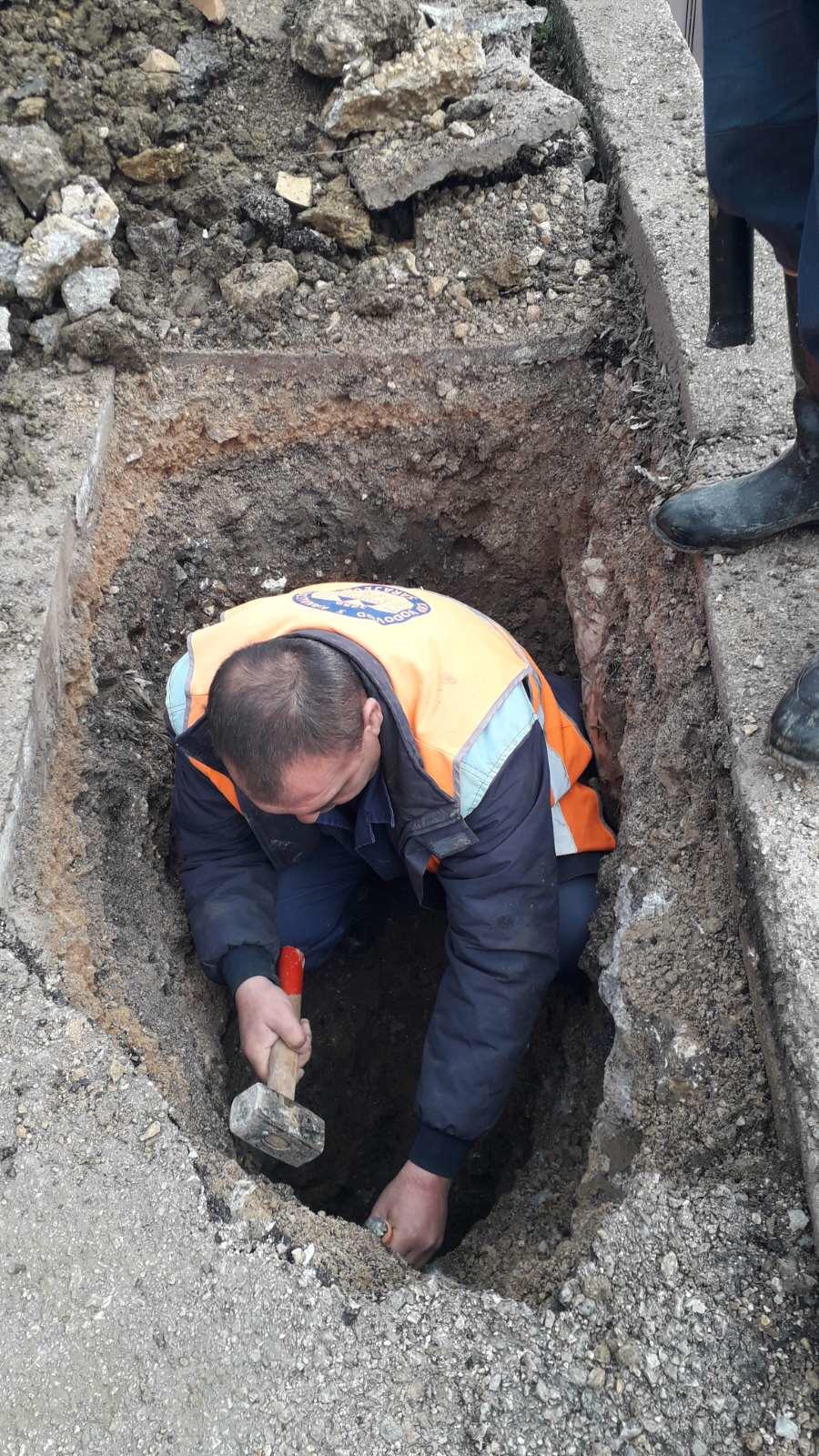 Služba za održavanje vodovodne mreže i objekata:  RADOVI NA VODOVODNOJ MREŽI