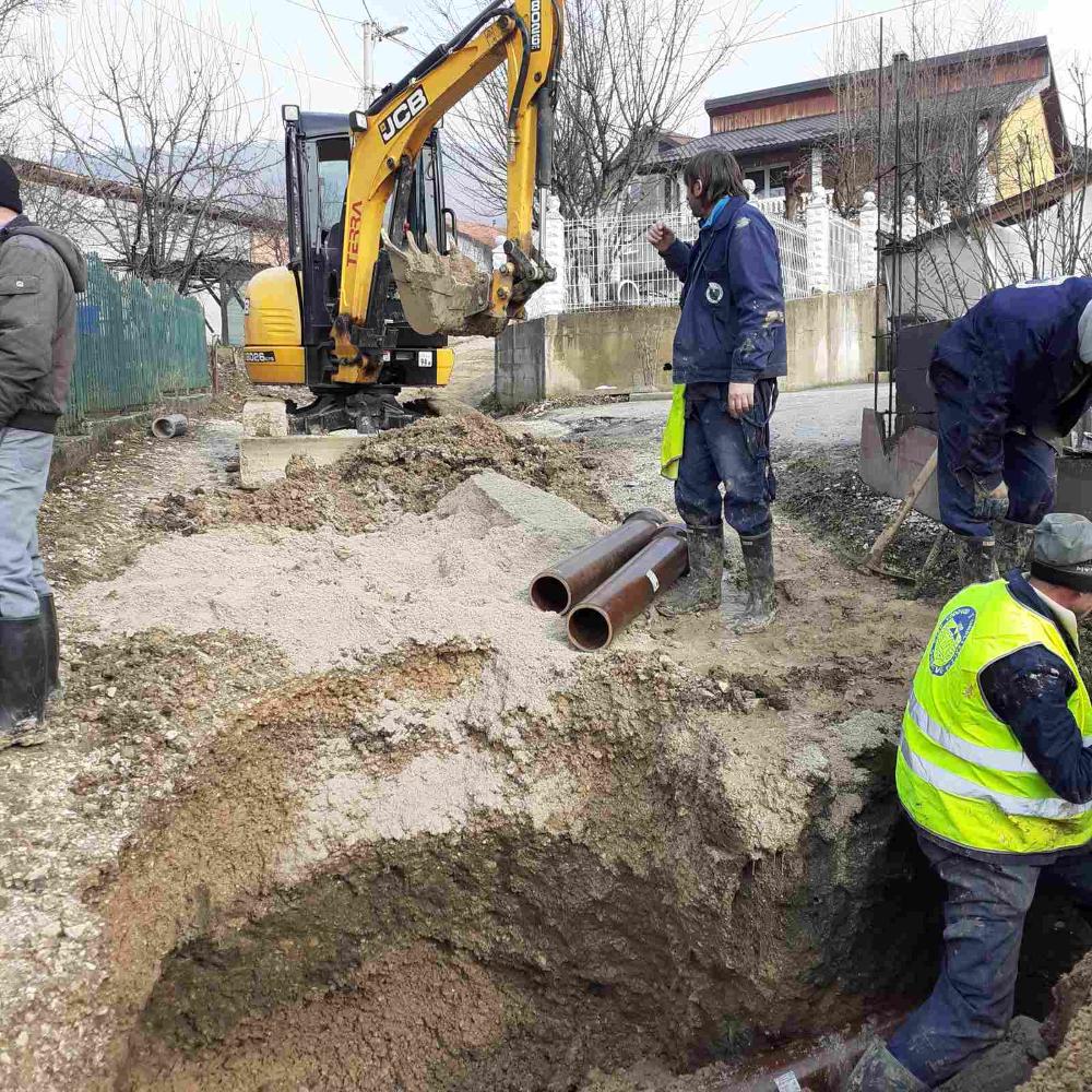 Služba za održavanje kanalizacione mreže i objekata: RADOVI NA KANALIZACIONOJ MREŽI