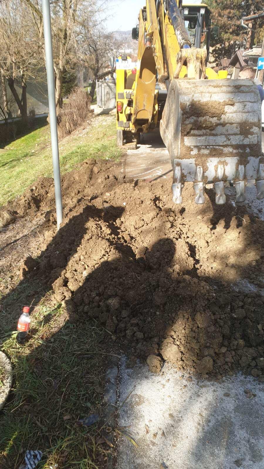 Služba za održavanje vodovodne mreže i objekata:  RADOVI NA VODOVODNOJ MREŽI