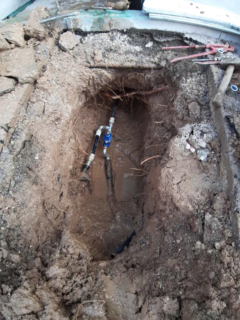 Služba za održavanje vodovodne mreže i objekata:  RADOVI NA VODOVODNOJ MREŽI