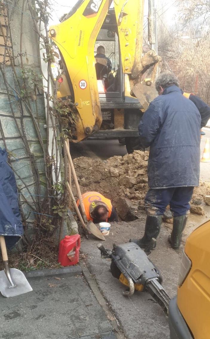 Služba za održavanje vodovodne mreže i objekata:  RADOVI NA VODOVODNOJ MREŽI