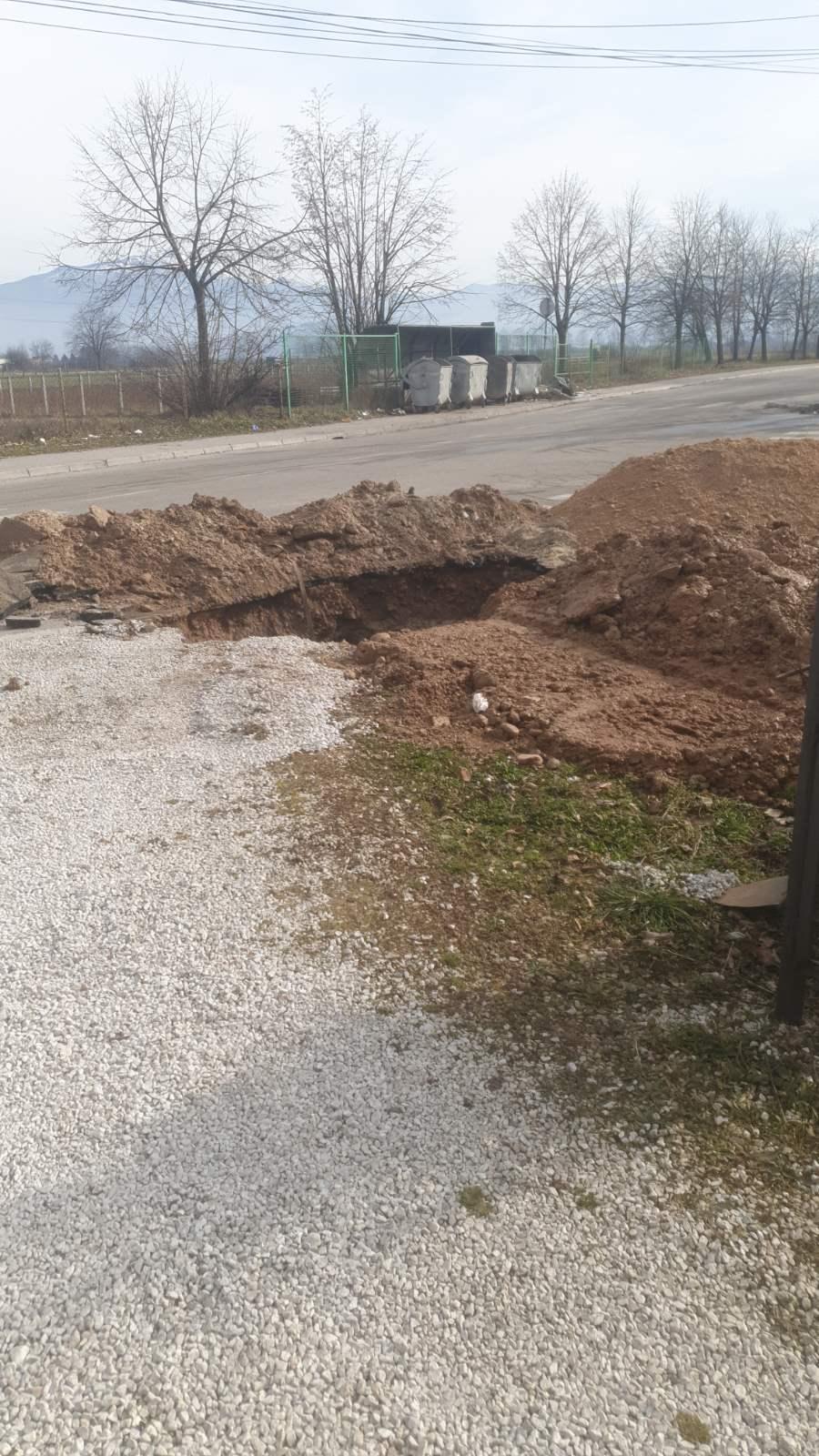 Služba za održavanje vodovodne mreže i objekata:  RADOVI NA VODOVODNOJ MREŽI