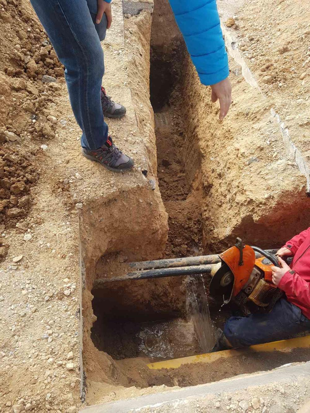 Služba za održavanje vodovodne mreže i objekata:  RADOVI NA VODOVODNOJ MREŽI