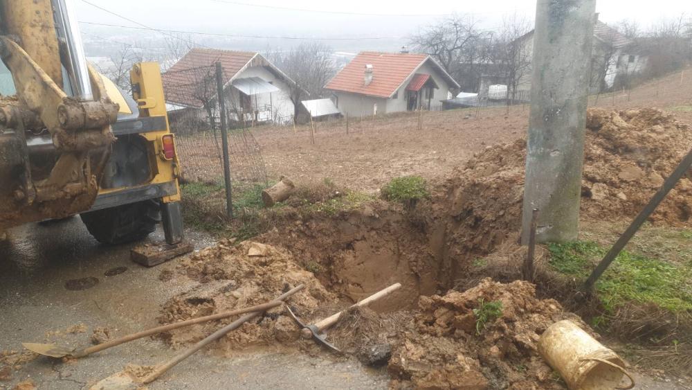 Služba za održavanje vodovodne mreže i objekata:  RADOVI NA VODOVODNOJ MREŽI