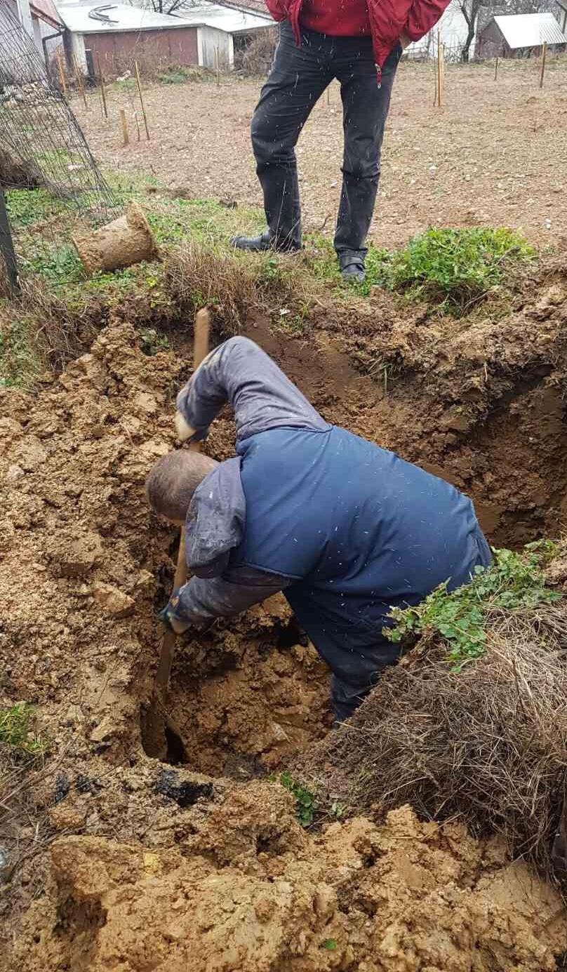 Služba za održavanje vodovodne mreže i objekata:  RADOVI NA VODOVODNOJ MREŽI