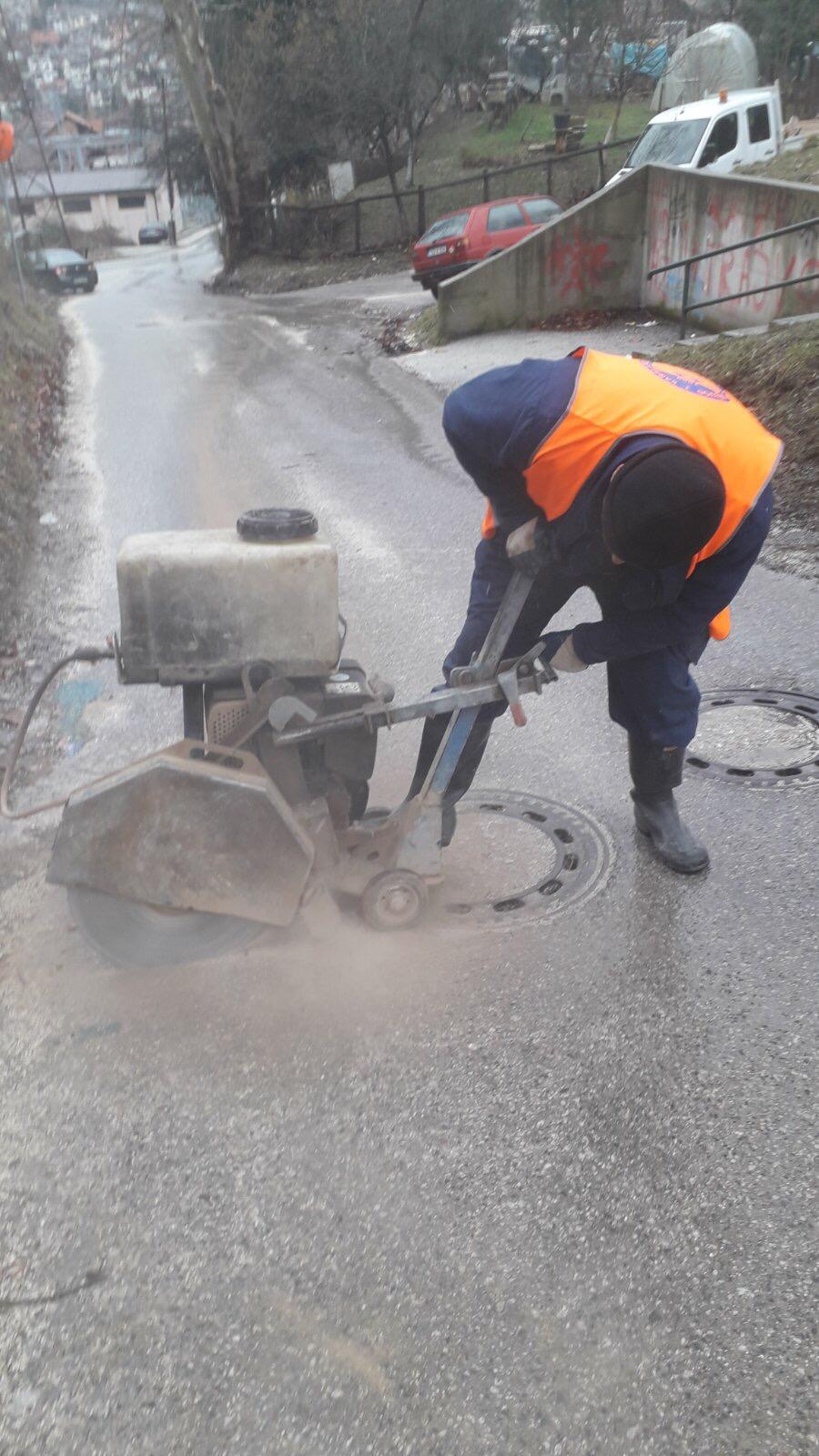 Služba za održavanje kanalizacione mreže i objekata:  RADOVI NA KANALIZACIONOJ MREŽI