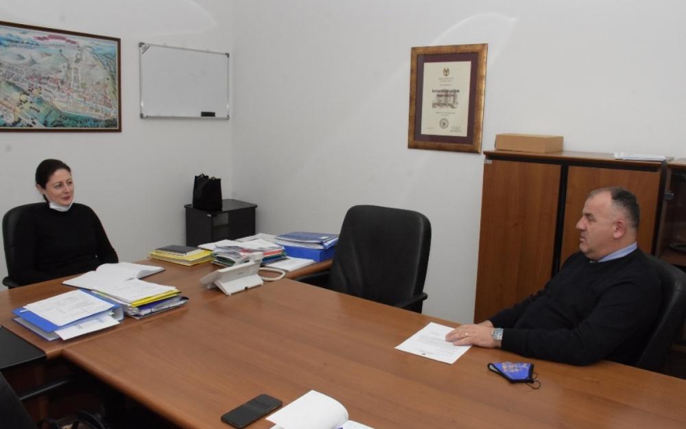 Četvrtak, 11.02.2021. Predsjedavajući Đozo posjetio KJKP „Vodovod i kanalizacija“:   VODE IMA DOVOLJNO, ALI JE POTREBNO ADEKVATNO ODVODITI DO POTROŠAČA 