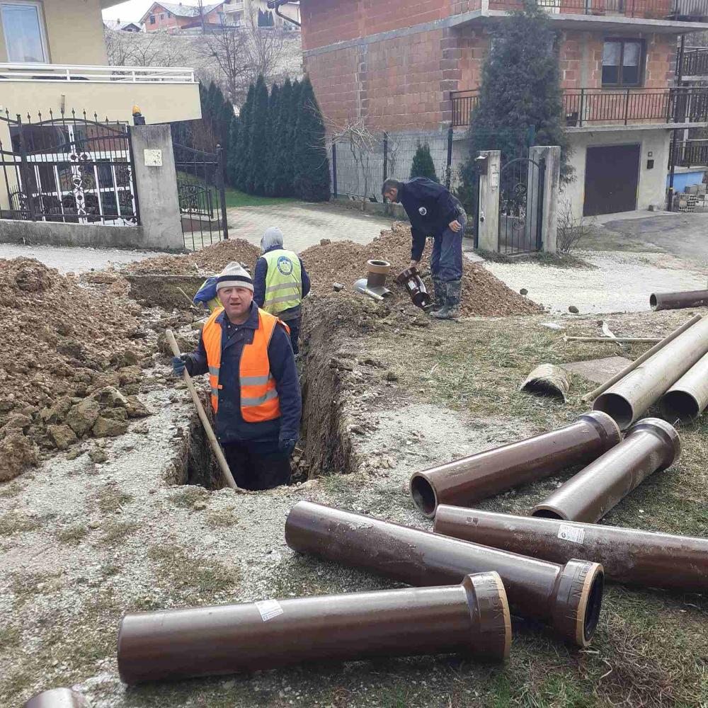Služba za održavanje kanalizacione mreže i objekata: RADOVI NA KANALIZACIONOJ MREŽI