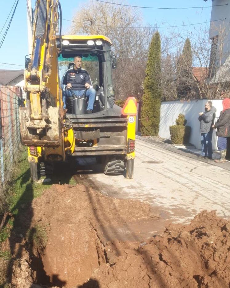 Služba za održavanje vodovodne mreže i objekata:  POPRAVKE KVAROVA NA VODOVODNOJ MREŽI
