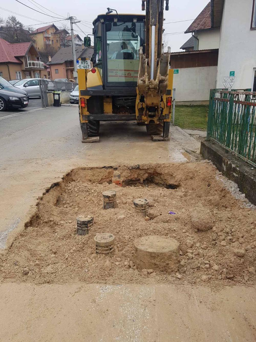 Služba za održavanje vodovodne mreže i objekata:  POPRAVKE KVAROVA NA VODOVODNOJ MREŽI