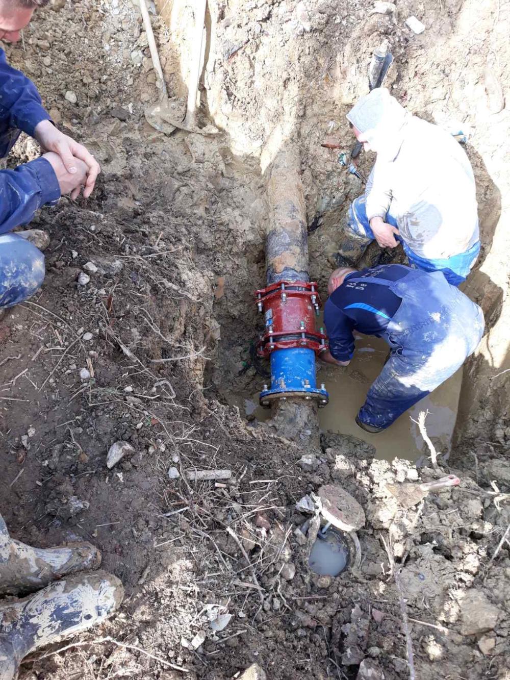 Služba za održavanje vodovodne mreže i objekata:  RADOVI NA VODOVODNOJ MREŽI