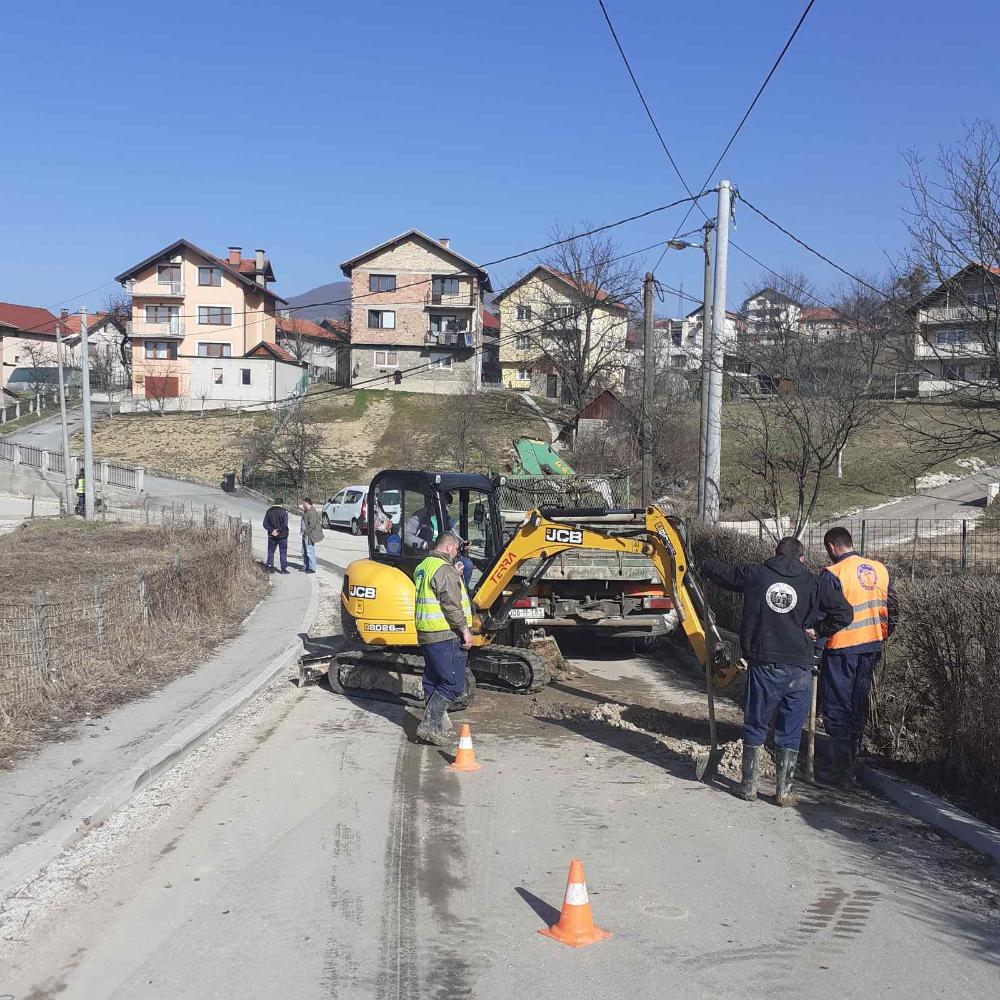 Služba za održavanje kanalizacione mreže i objekata: RADOVI NA KANALIZACIONOJ MREŽI