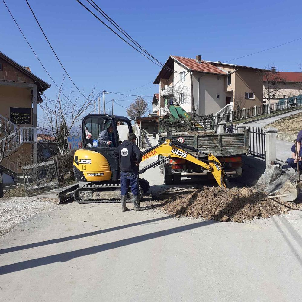 Služba za održavanje kanalizacione mreže i objekata: RADOVI NA KANALIZACIONOJ MREŽI