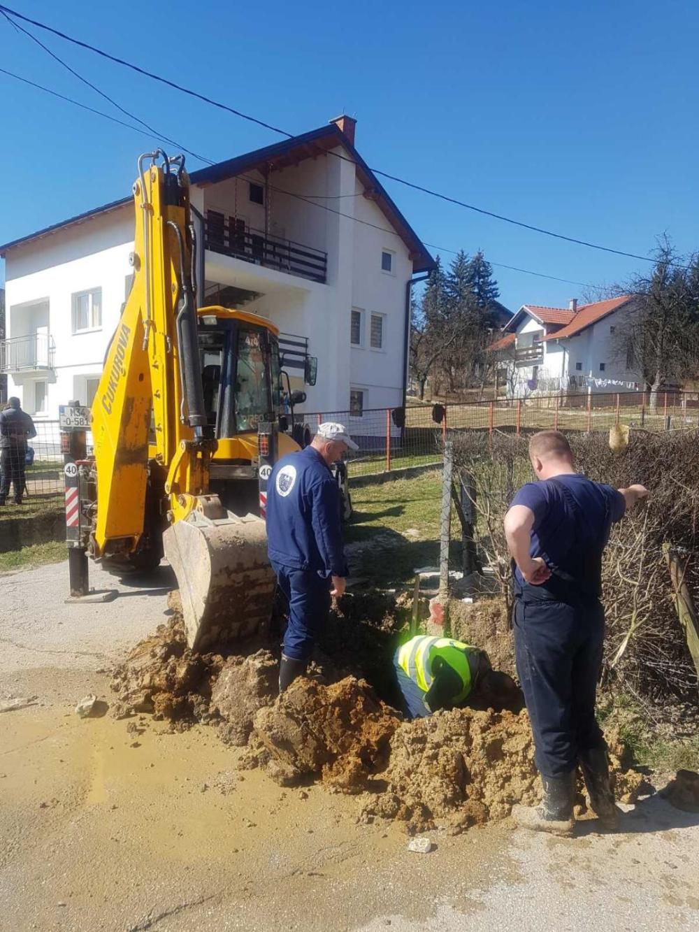 Služba za održavanje vodovodne mreže i objekata:  RADOVI NA VODOVODNOJ MREŽI