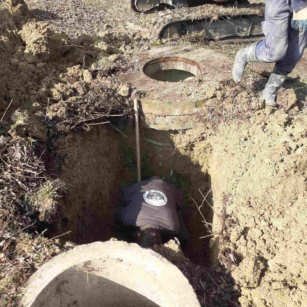 Služba za održavanje kanalizacione mreže i objekata: RADOVI NA KANALIZACIONOJ MREŽI