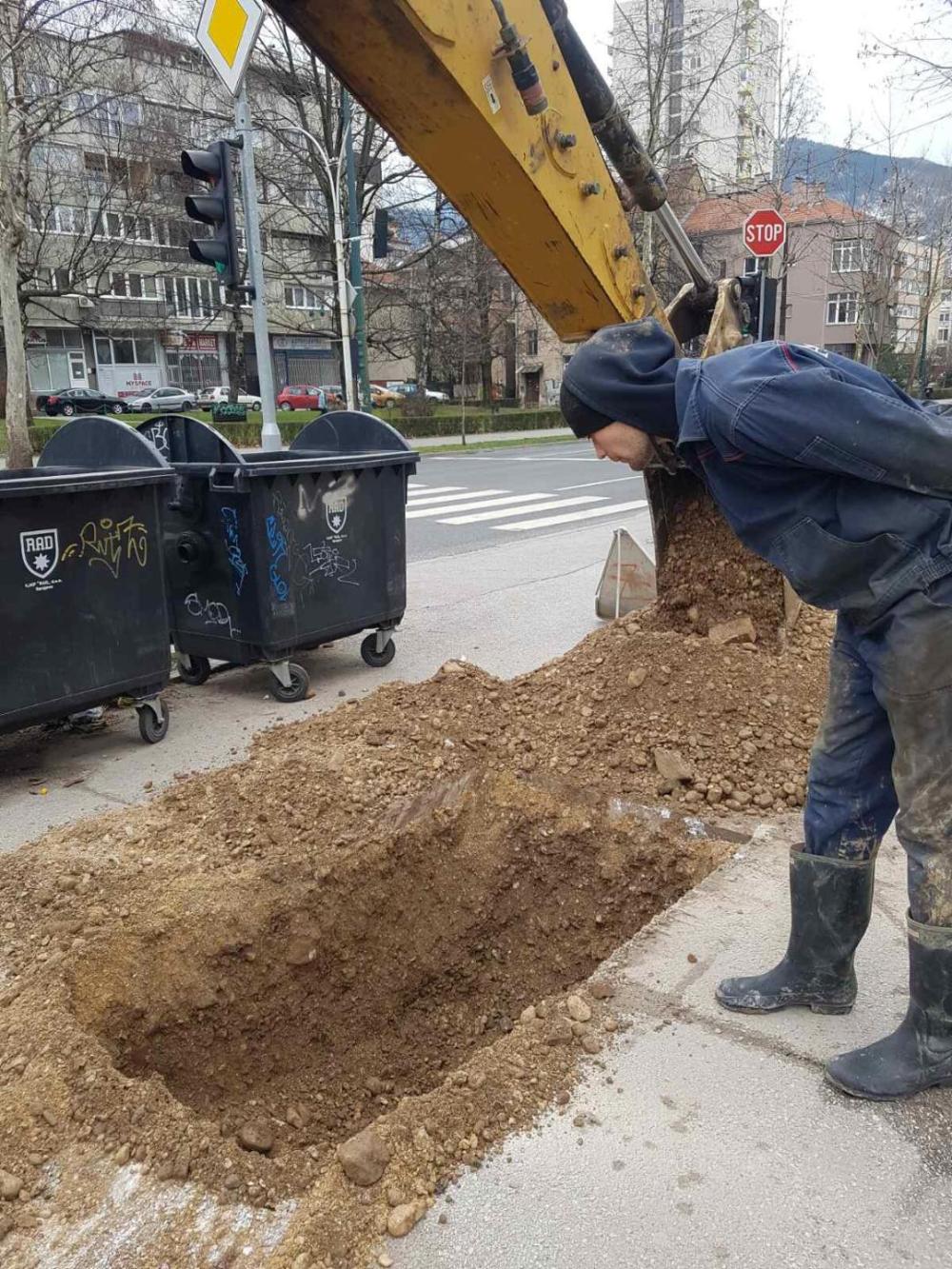 Služba za održavanje vodovodne mreže i objekata:  RADOVI NA VODOVODNOJ MREŽI