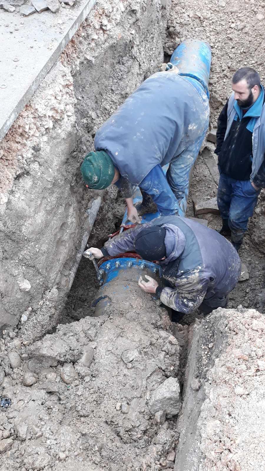 Služba za održavanje vodovodne mreže i objekata:  RADOVI NA VODOVODNOJ MREŽI