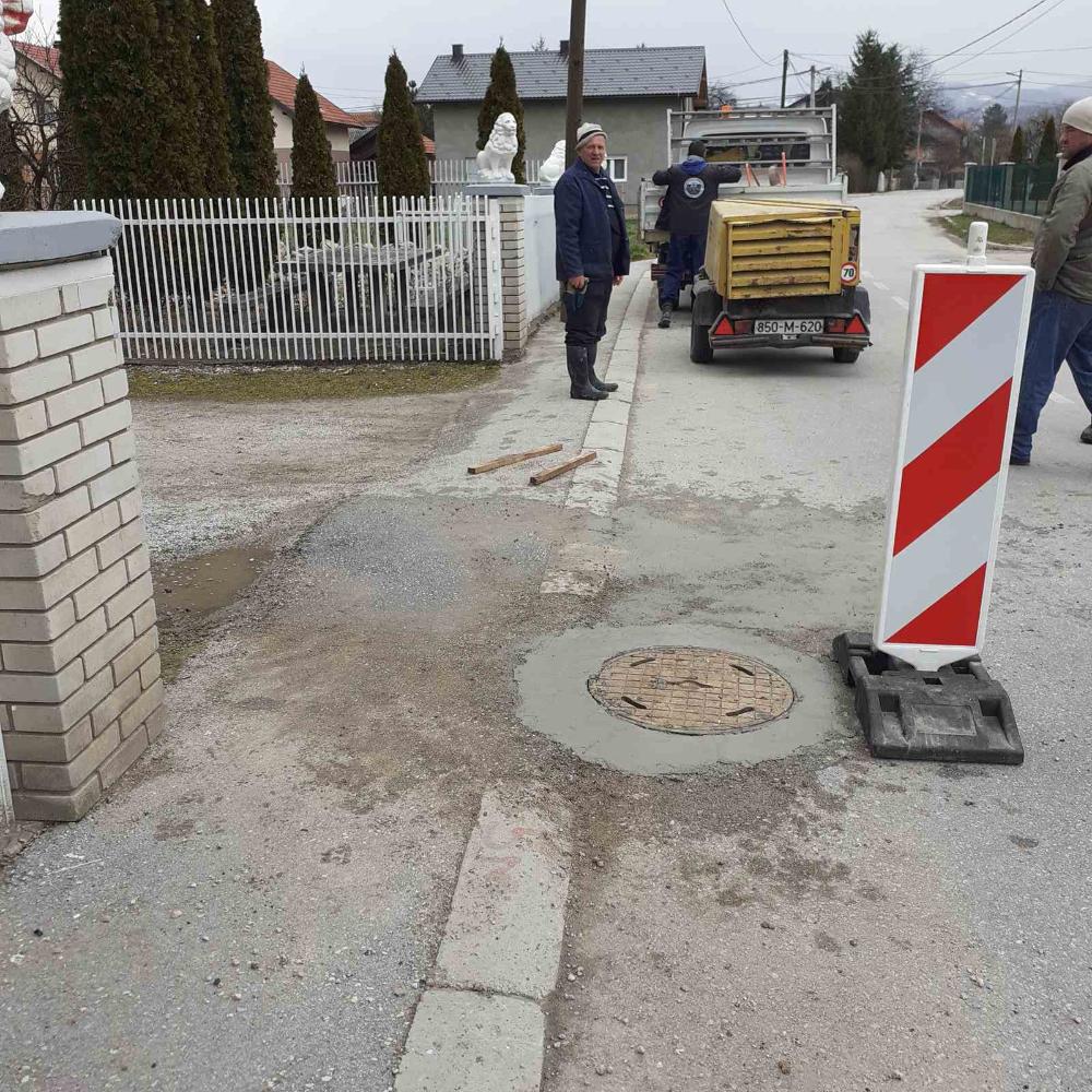 Služba za održavanje kanalizacione mreže i objekata: RADOVI NA KANALIZACIONOJ MREŽI