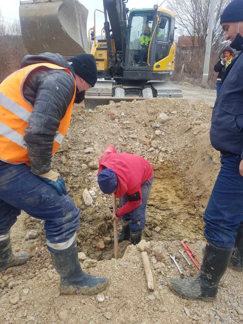 Služba za održavanje vodovodne mreže i objekata:  RADOVI NA VODOVODNOJ MREŽI