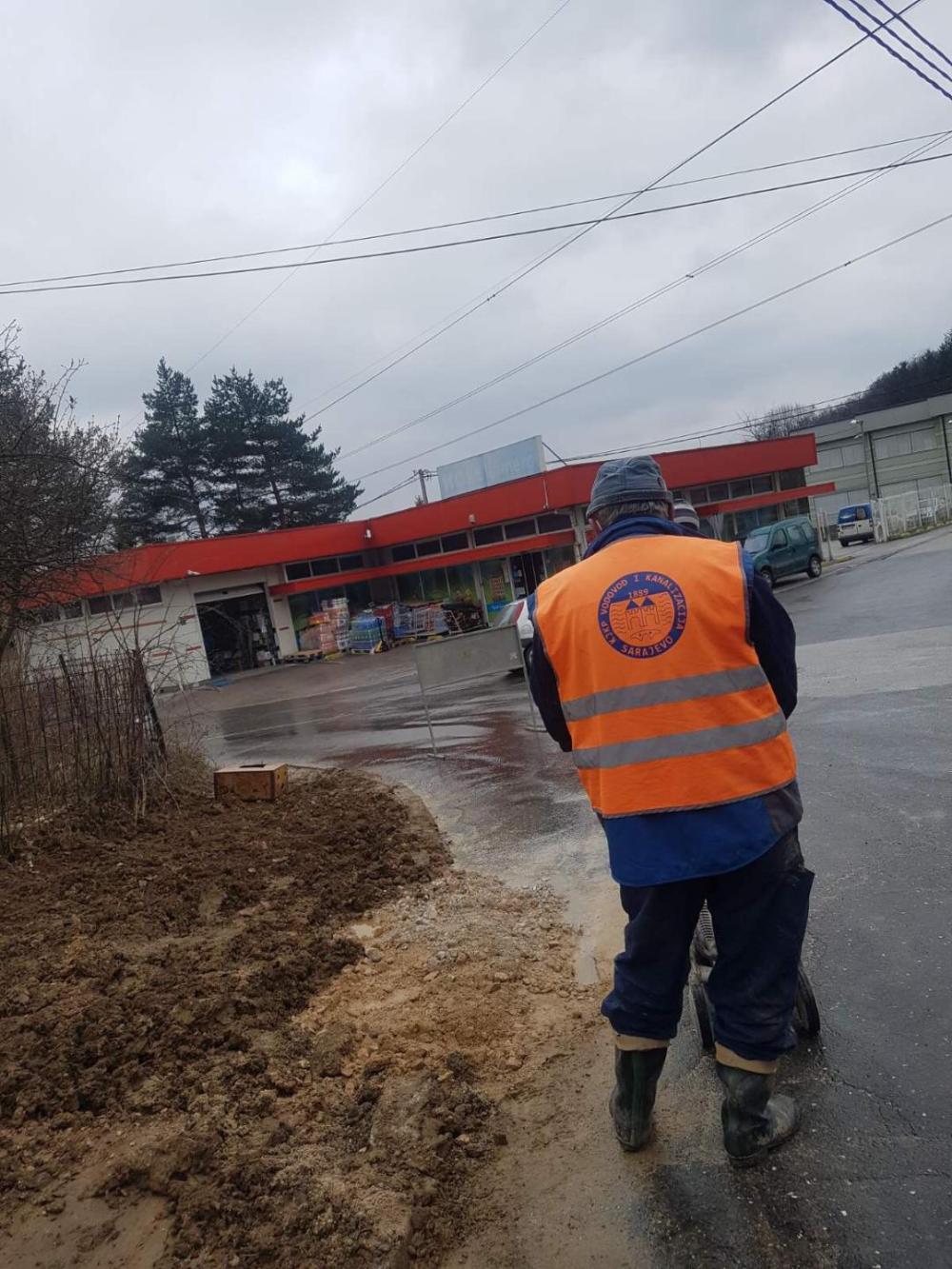Služba za održavanje vodovodne mreže i objekata:  RADOVI NA VODOVODNOJ MREŽI