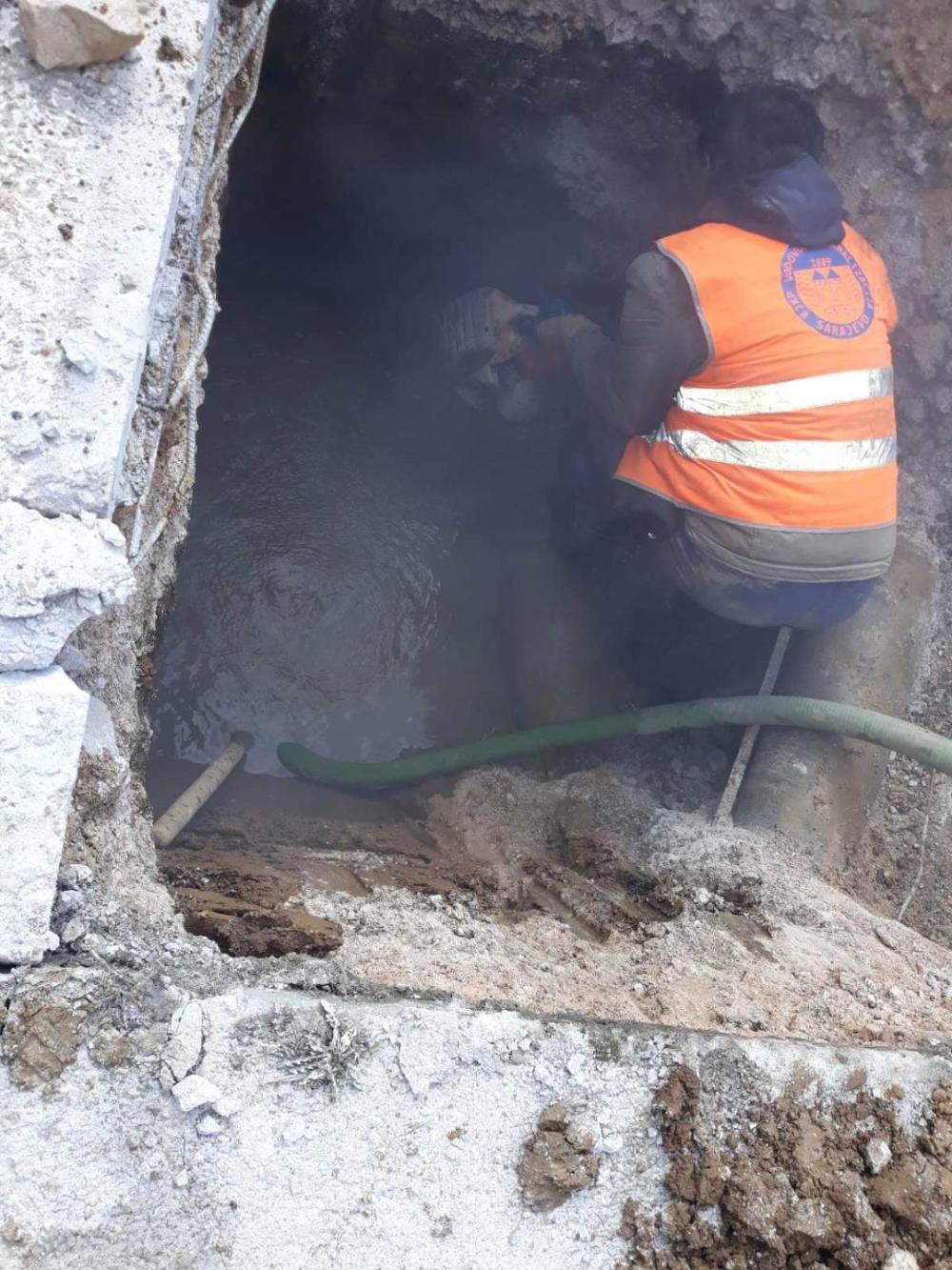 Služba za održavanje vodovodne mreže i objekata:  RADOVI NA VODOVODNOJ MREŽI