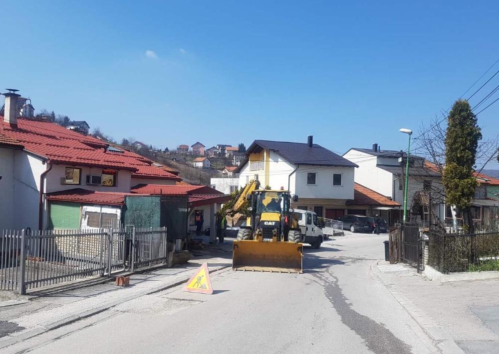Služba za održavanje vodovodne mreže i objekata:  RADOVI NA VODOVODNOJ MREŽI