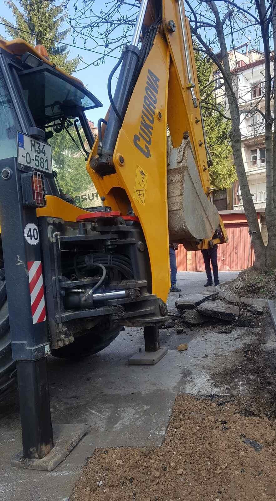 Služba za održavanje vodovodne mreže i objekata:  RADOVI NA VODOVODNOJ MREŽI