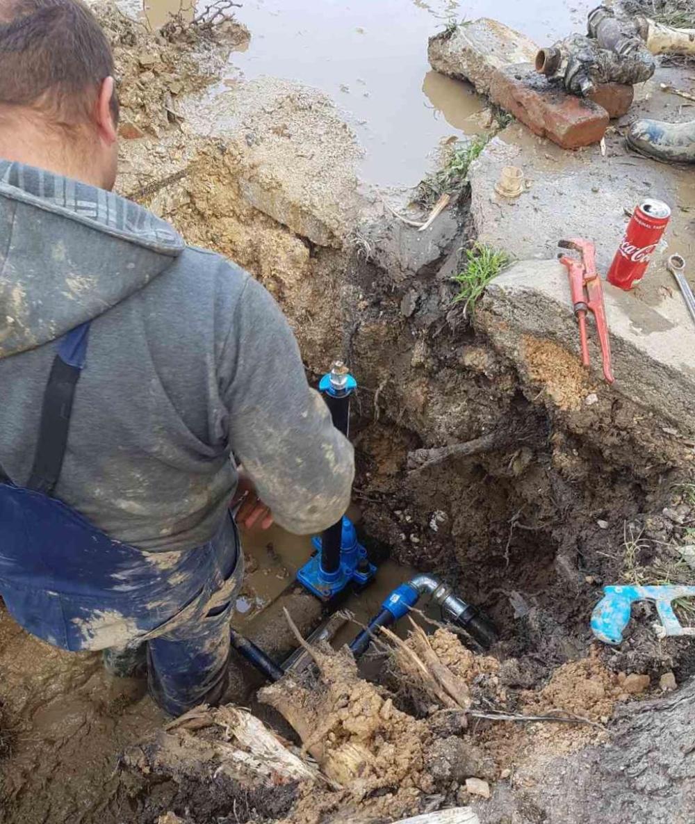 Radovi tokom vikenda: POPRAVKE KVAROVA NA VODOVODNOJ MREŽI