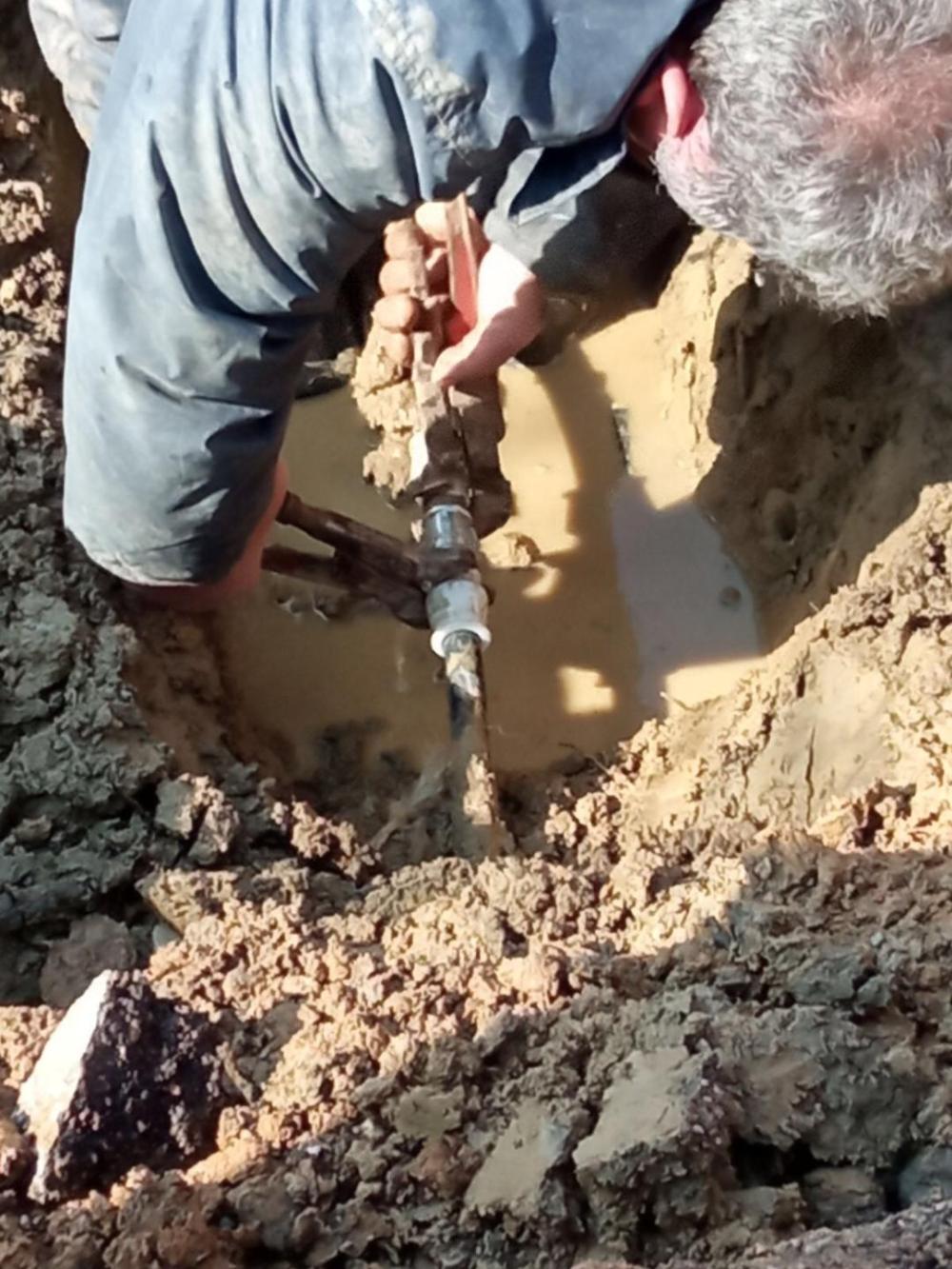 Služba za održavanje vodovodne mreže i objekata:  RADOVI NA VODOVODNOJ MREŽI