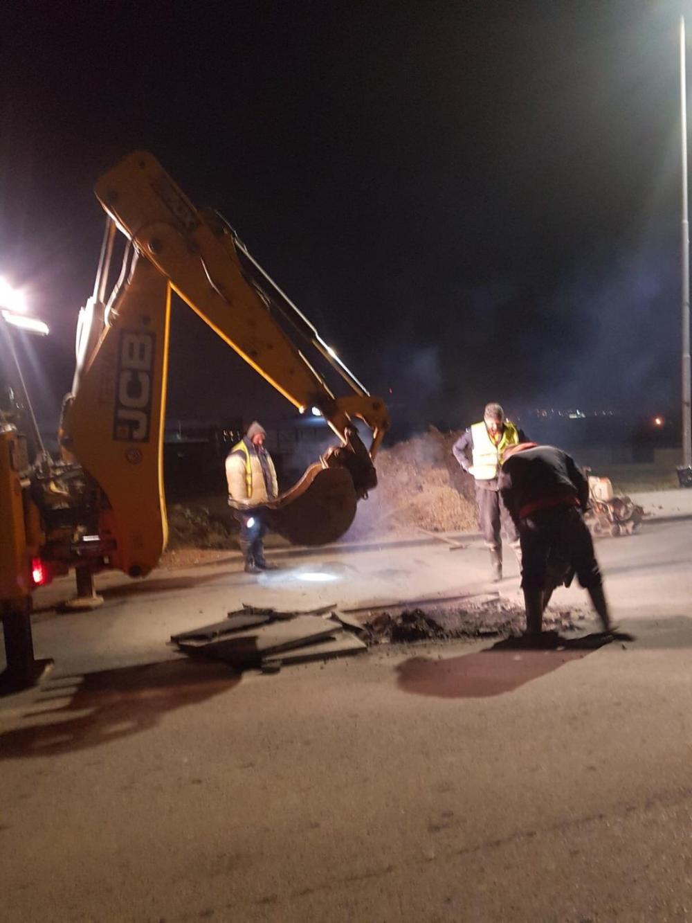 Dežurna ekipa Službe za održavanje vodovodne mreže i objekata:  U TOKU POPRAVKE KVAROVA 