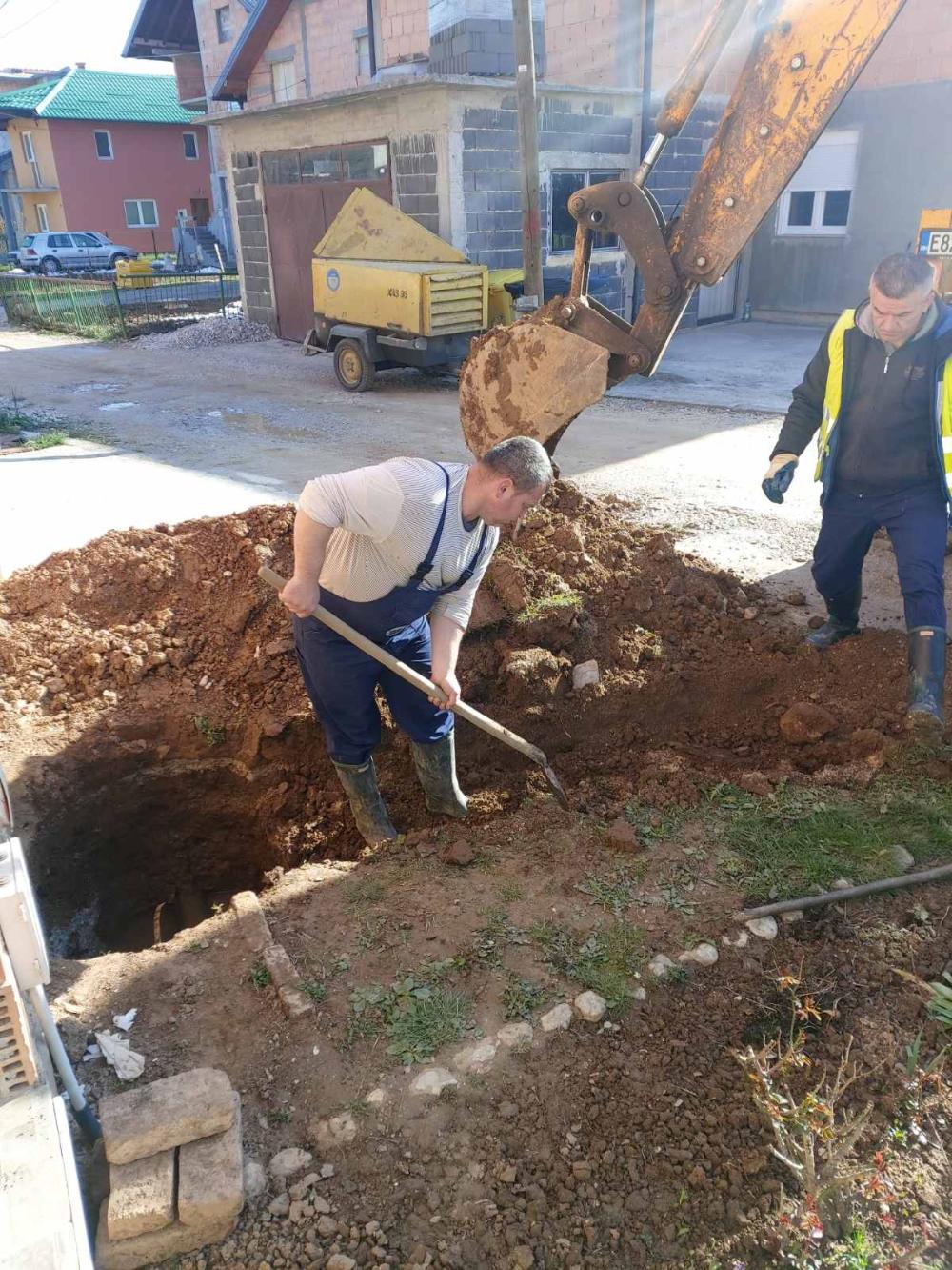 Služba za održavanje kanalizacione mreže i objekata: RADOVI NA KANALIZACIONOJ MREŽI