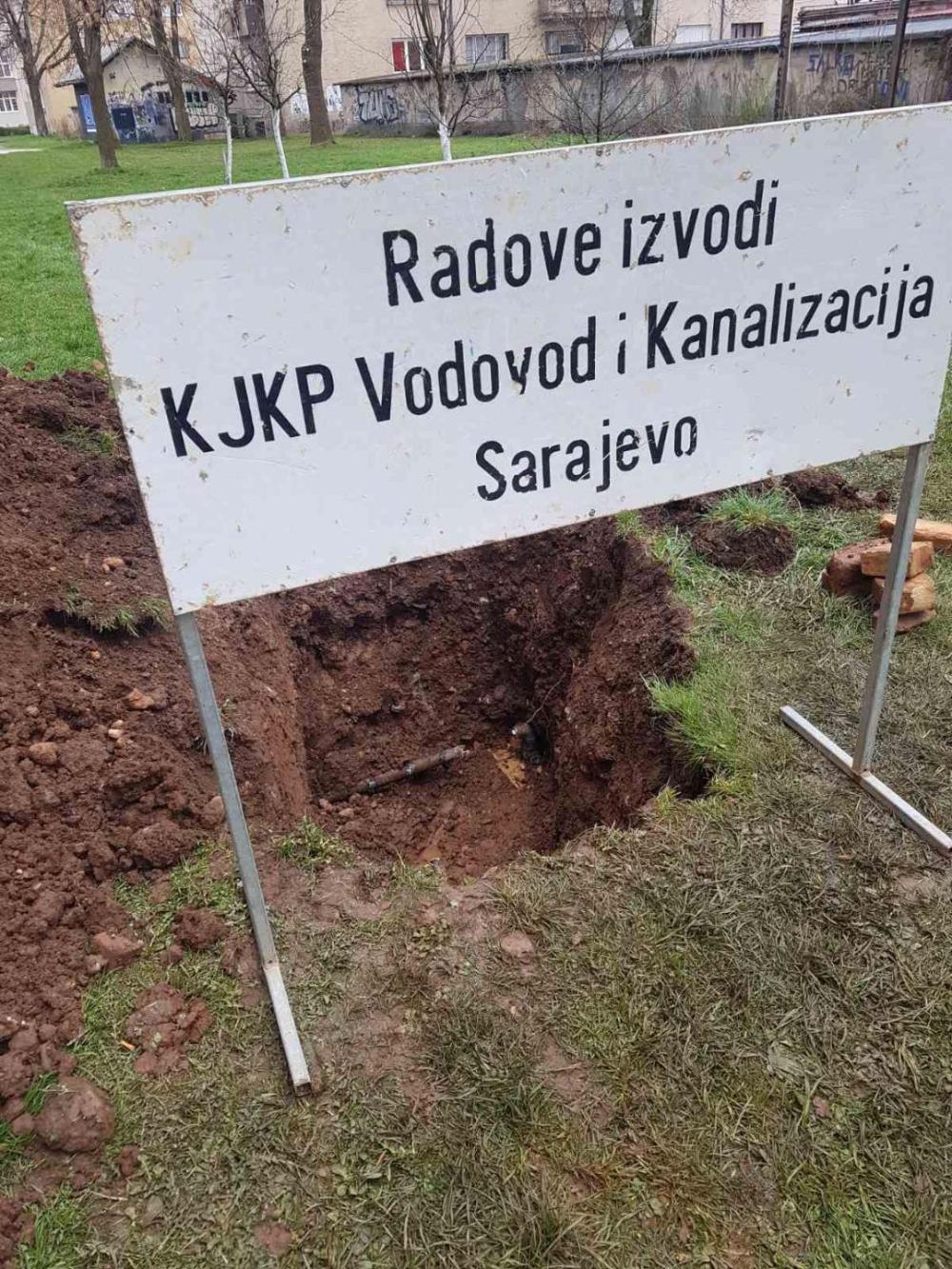 Služba za održavanje vodovodne mreže i objekata:  RADOVI NA VODOVODNOJ MREŽI