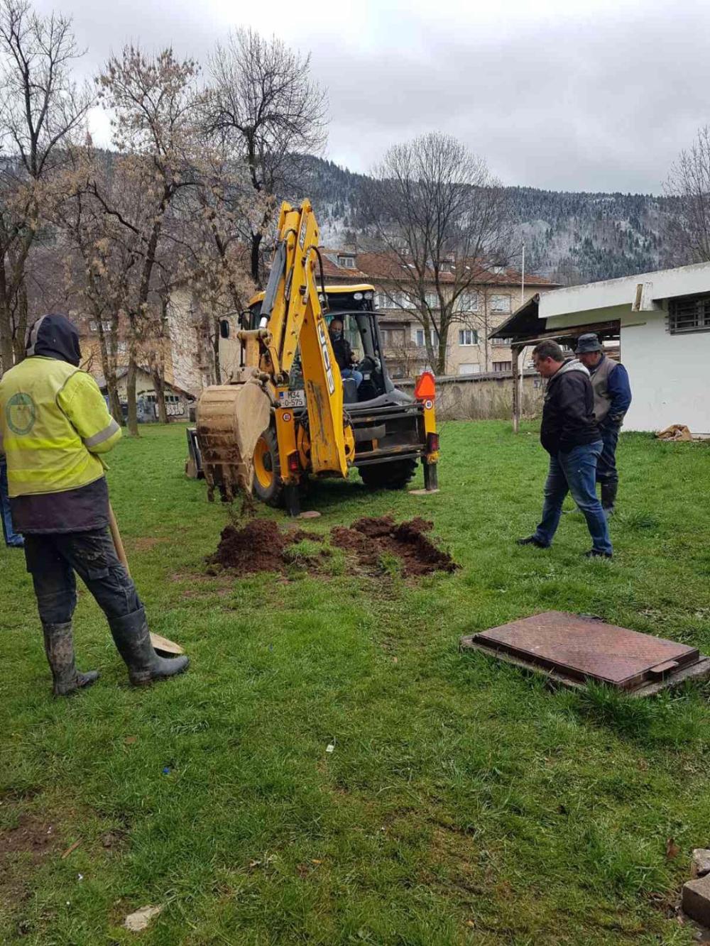 Služba za održavanje vodovodne mreže i objekata:  RADOVI NA VODOVODNOJ MREŽI