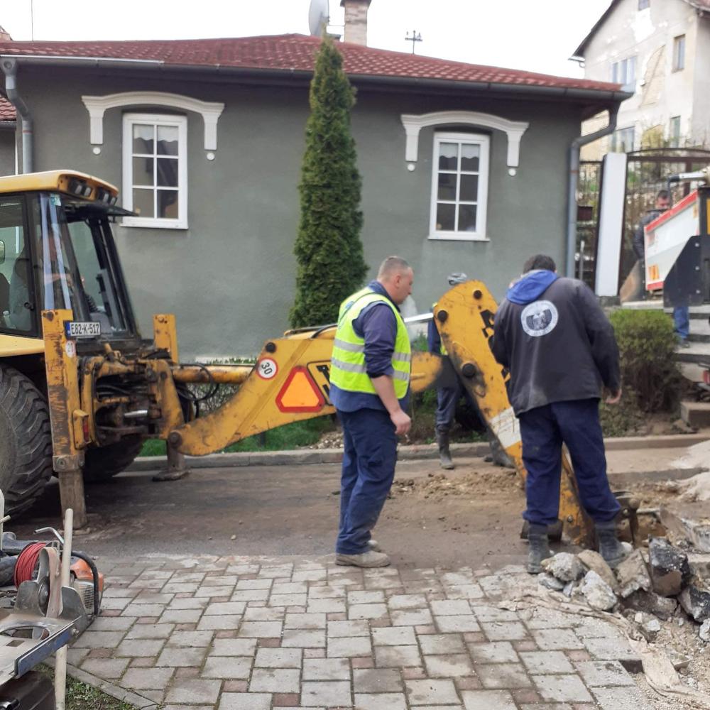 Služba za održavanje kanalizacione mreže i objekata: RADOVI NA KANALIZACIONOJ MREŽI
