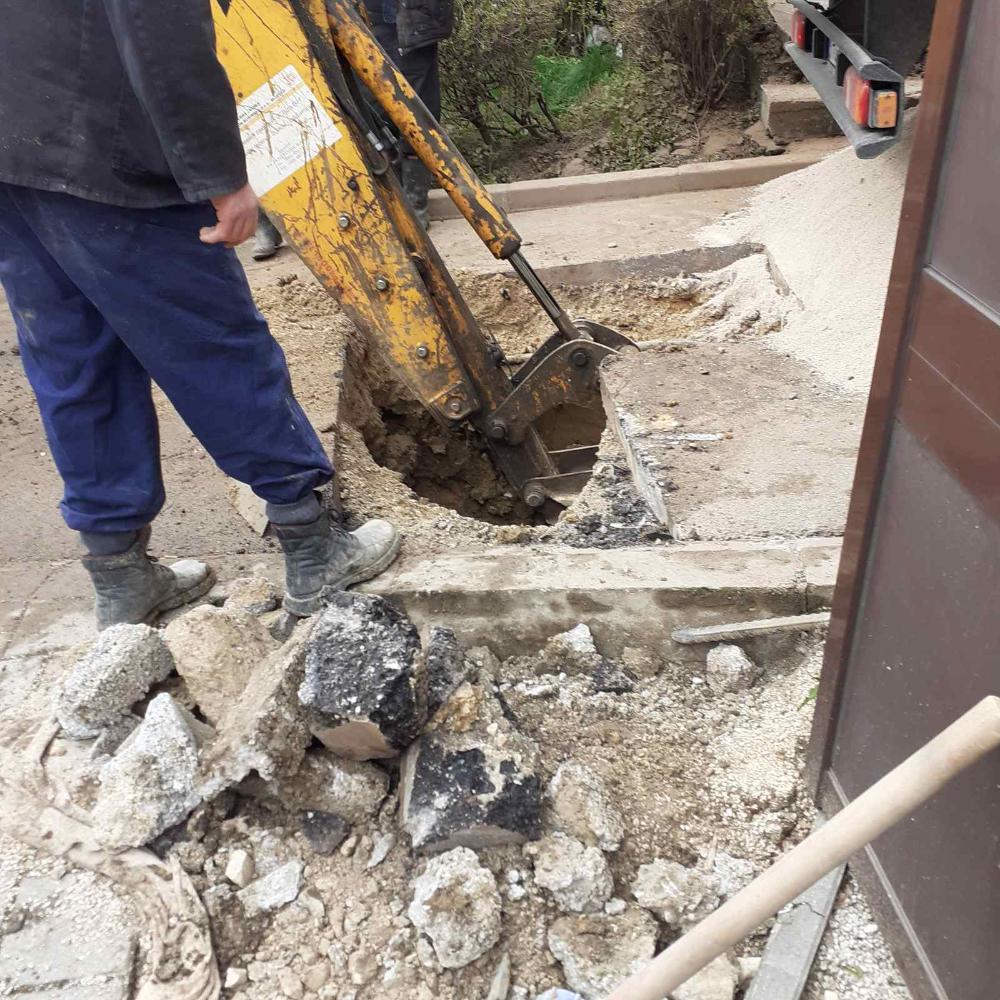 Služba za održavanje kanalizacione mreže i objekata: RADOVI NA KANALIZACIONOJ MREŽI