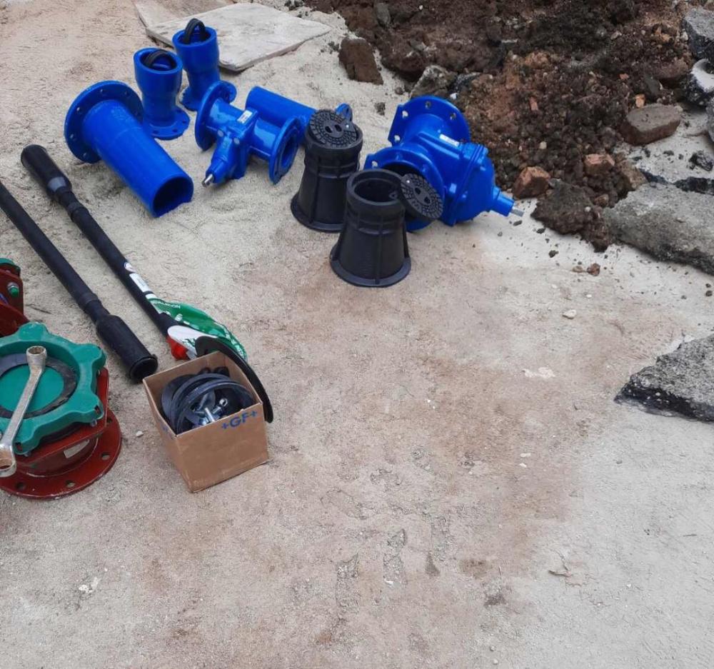Služba za održavanje vodovodne mreže i objekata:  RADOVI NA VODOVODNOJ MREŽI
