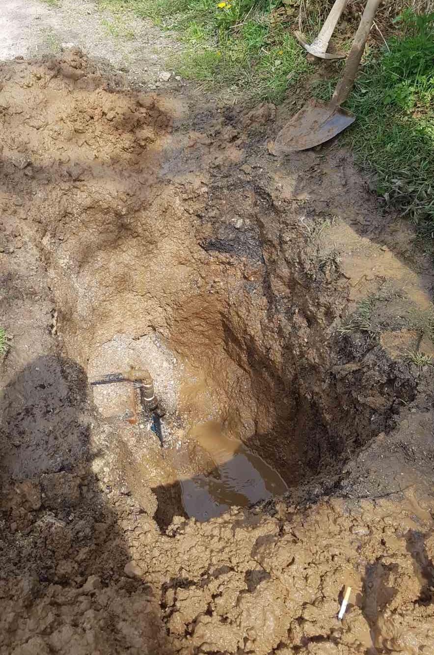 Služba za održavanje vodovodne mreže i objekata:  RADOVI NA VODOVODNOJ MREŽI