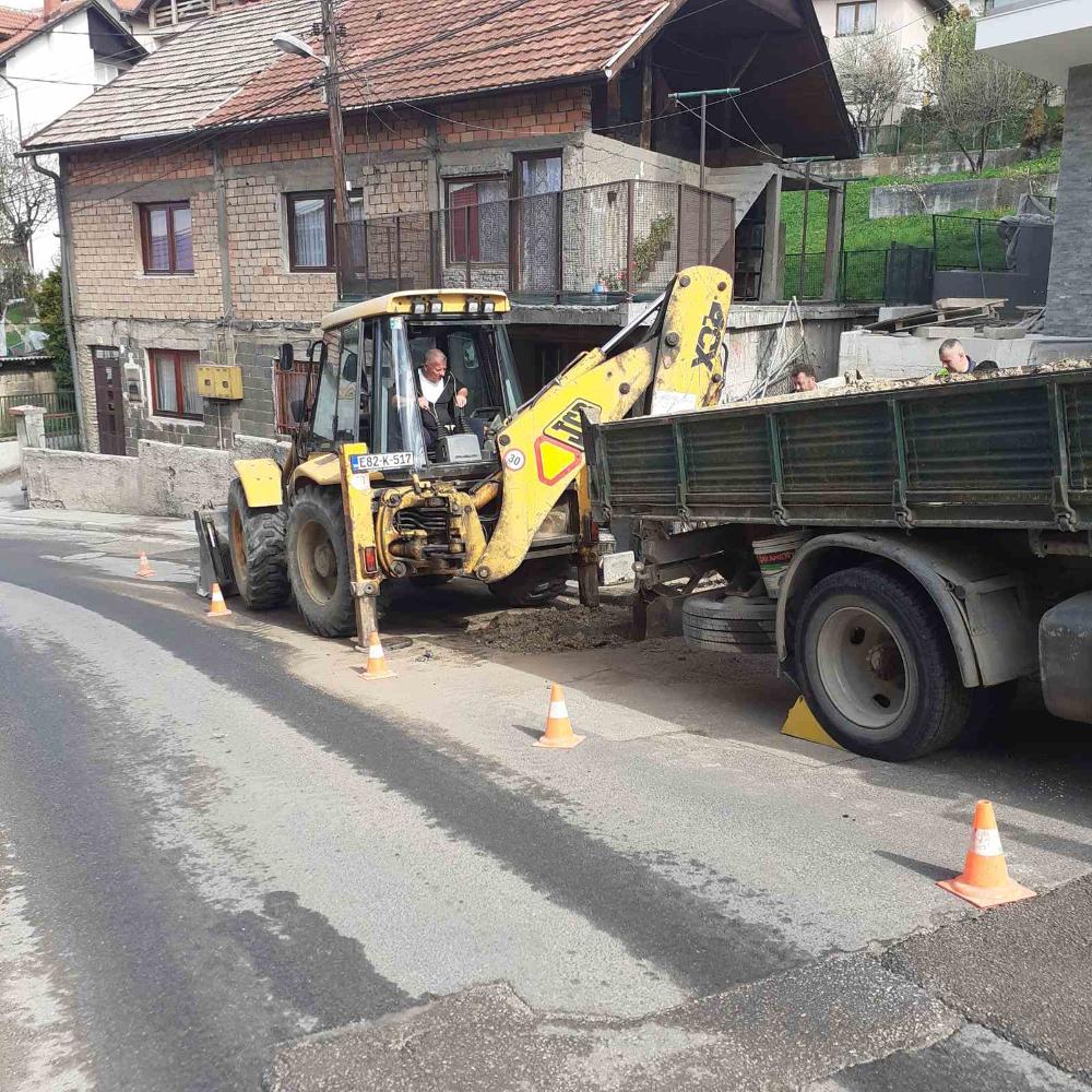 Služba za održavanje kanalizacione mreže i objekata: RADOVI NA KANALIZACIONOJ MREŽI